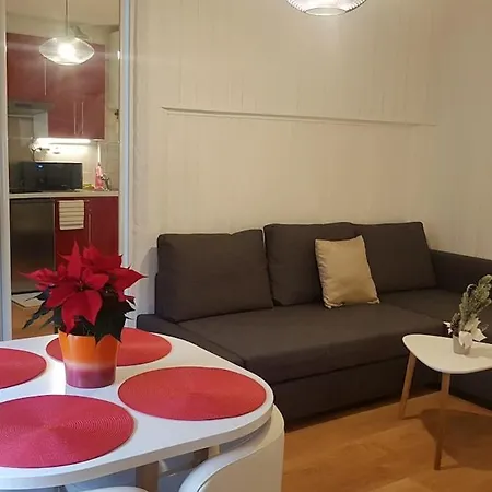 Entire Close To Metro Line 1 Vincennes